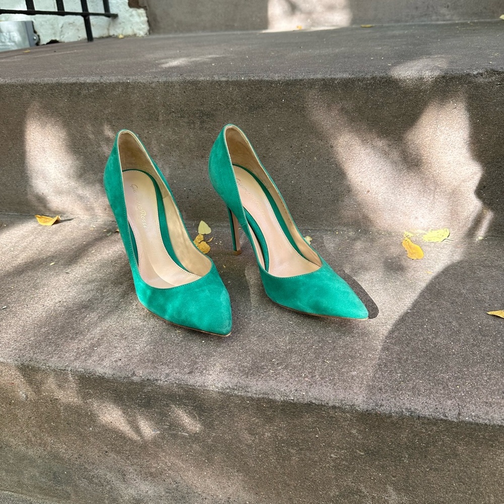 Gianvito Rossi 105mm pumps in green suede